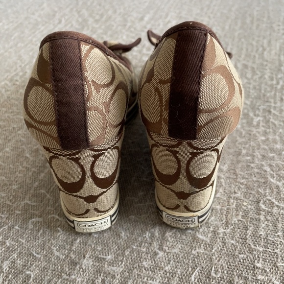 COACH Wedge 7.5 - Picture 3 of 5